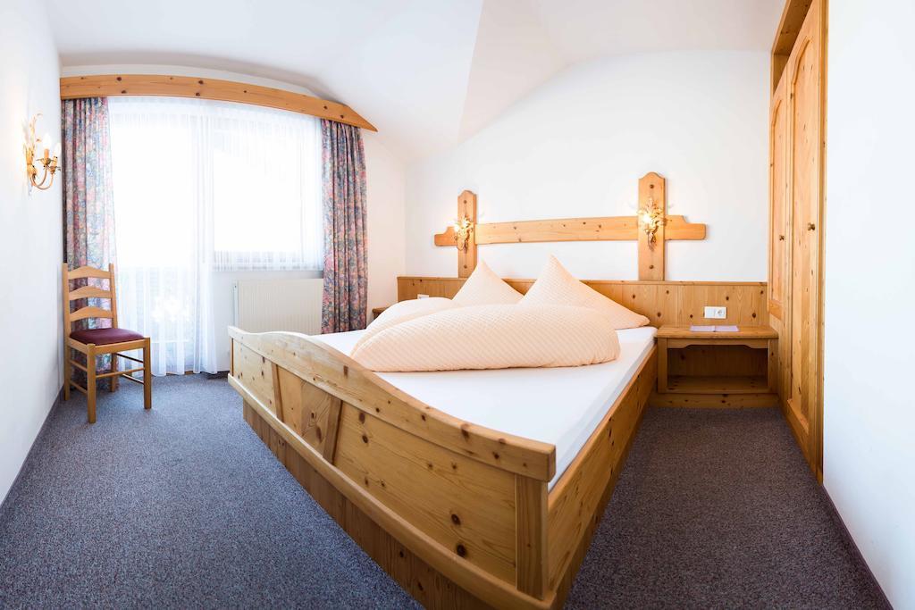 Pension Roasthof Neustift im Stubaital Ngoại thất bức ảnh